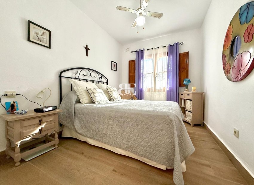 Herverkoop - apartment -
Torrevieja - Los Balcones