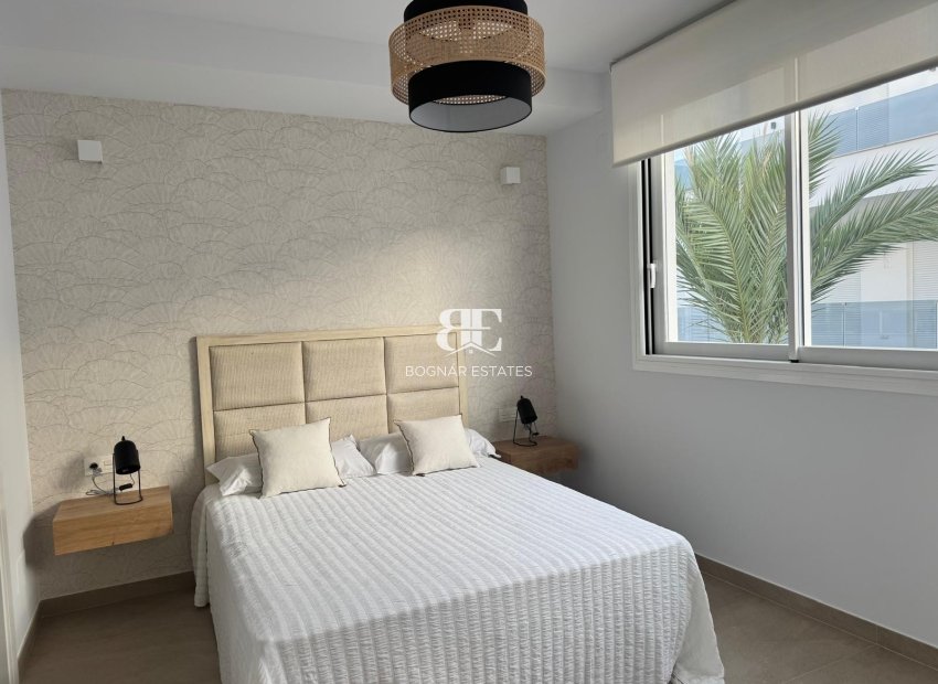 Herverkoop - apartment -
Torrevieja - Los Locos