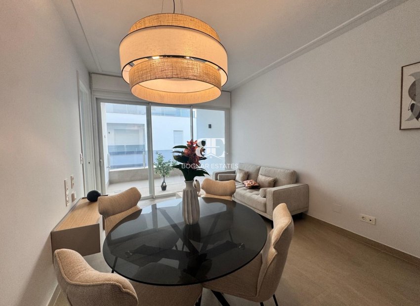 Herverkoop - apartment -
Torrevieja - Los Locos