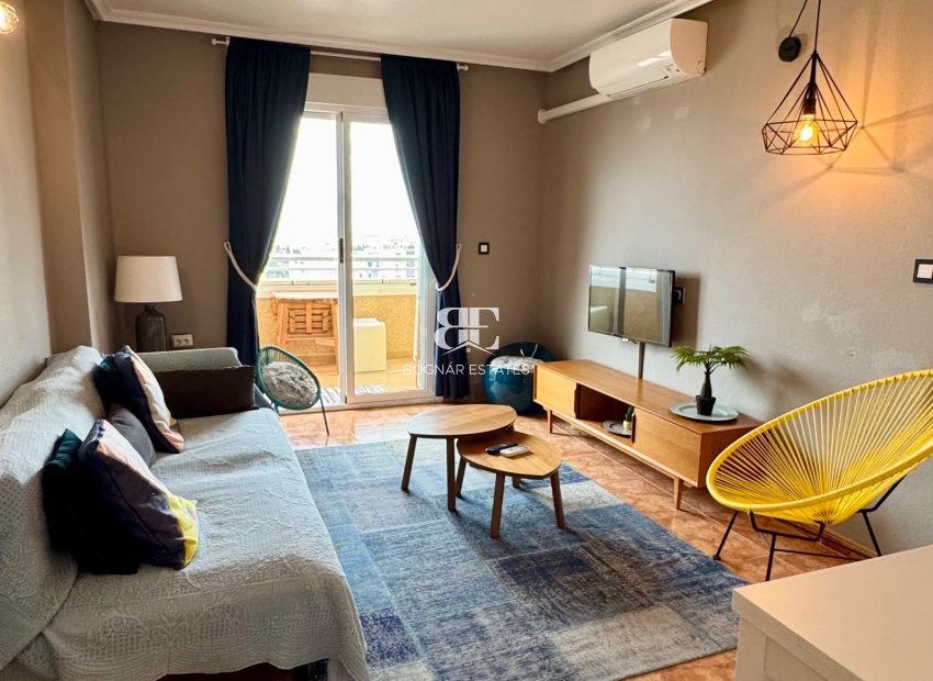 Herverkoop - apartment -
Torrevieja - Nueva Torrevieja