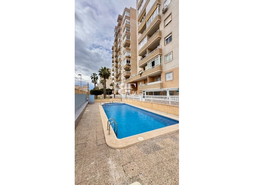 Herverkoop - apartment -
Torrevieja - Nueva Torrevieja
