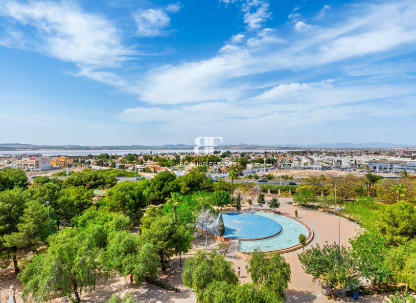 Herverkoop - apartment -
Torrevieja - Parque de las Naciones