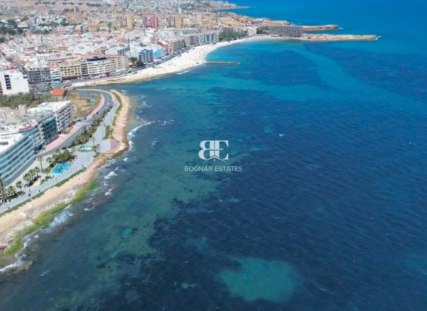 Herverkoop - apartment -
Torrevieja - Playa del Cura