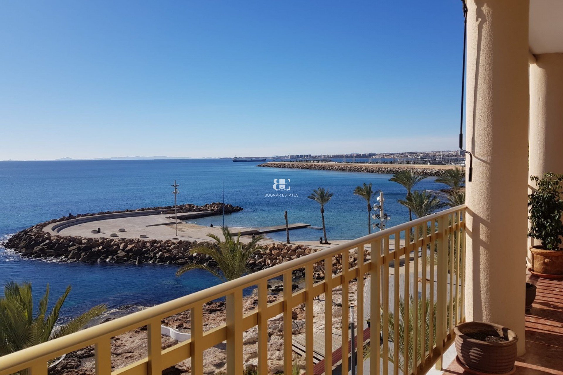 Herverkoop - apartment -
Torrevieja - Playa del Cura