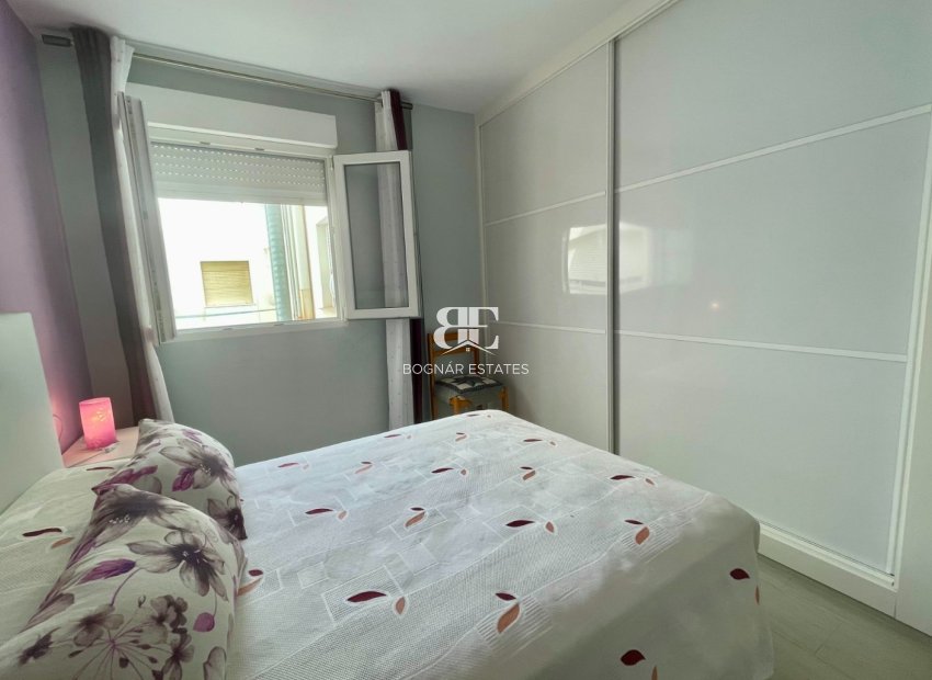 Herverkoop - apartment -
Torrevieja - Playa del Cura