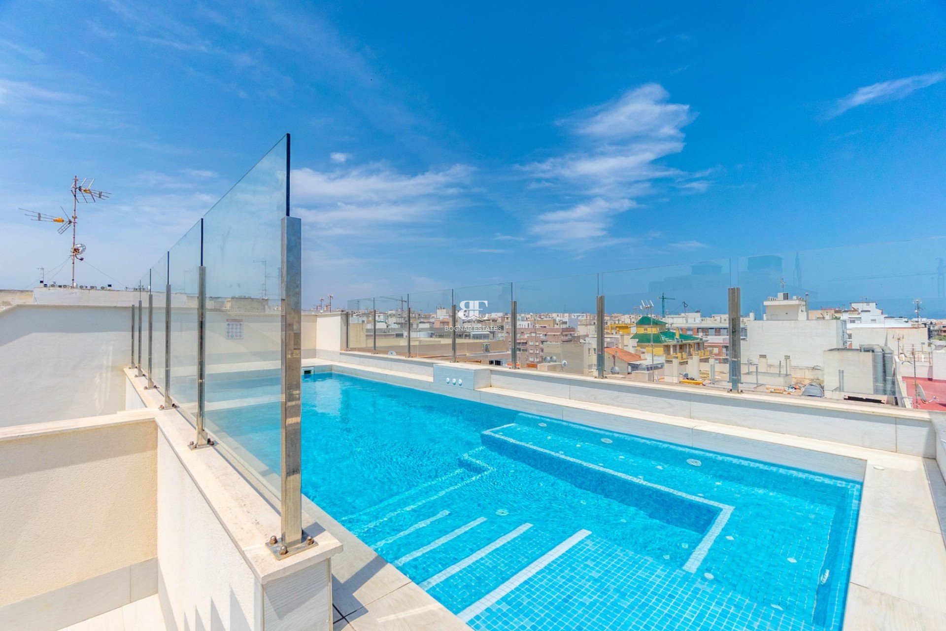 Herverkoop - apartment -
Torrevieja - Playa del Cura