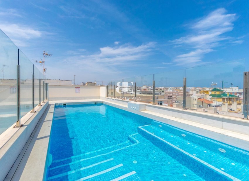Herverkoop - apartment -
Torrevieja - Playa del Cura