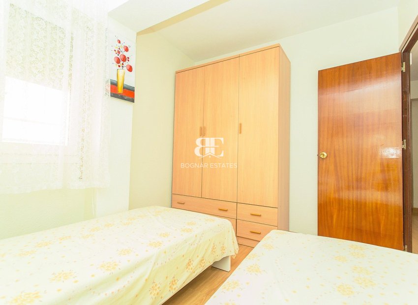 Herverkoop - apartment -
Torrevieja - Playa del Cura