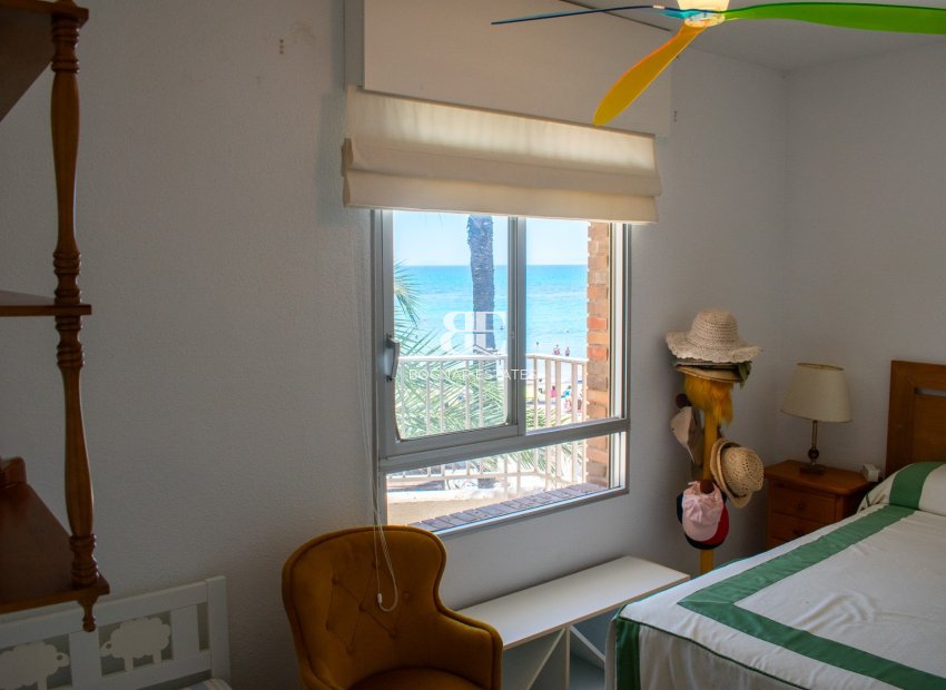 Herverkoop - apartment -
Torrevieja - Playa del Cura
