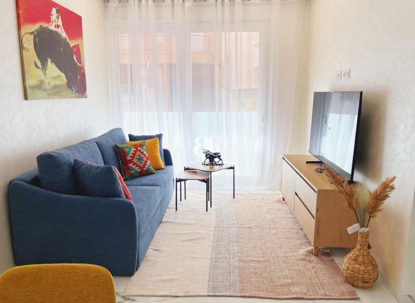 Herverkoop - apartment -
Torrevieja - Playa del Cura