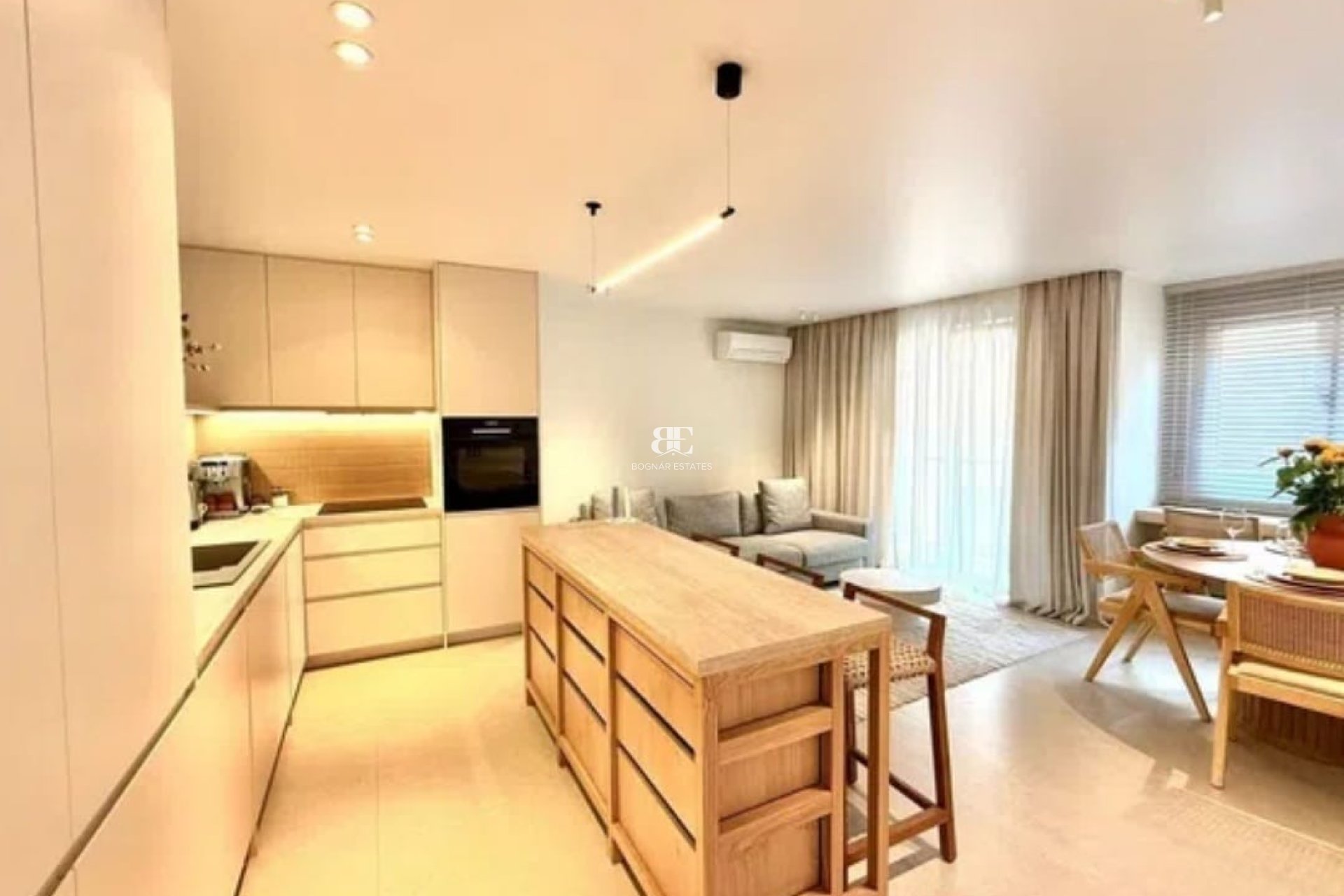 Herverkoop - apartment -
Torrevieja - Playa del Cura