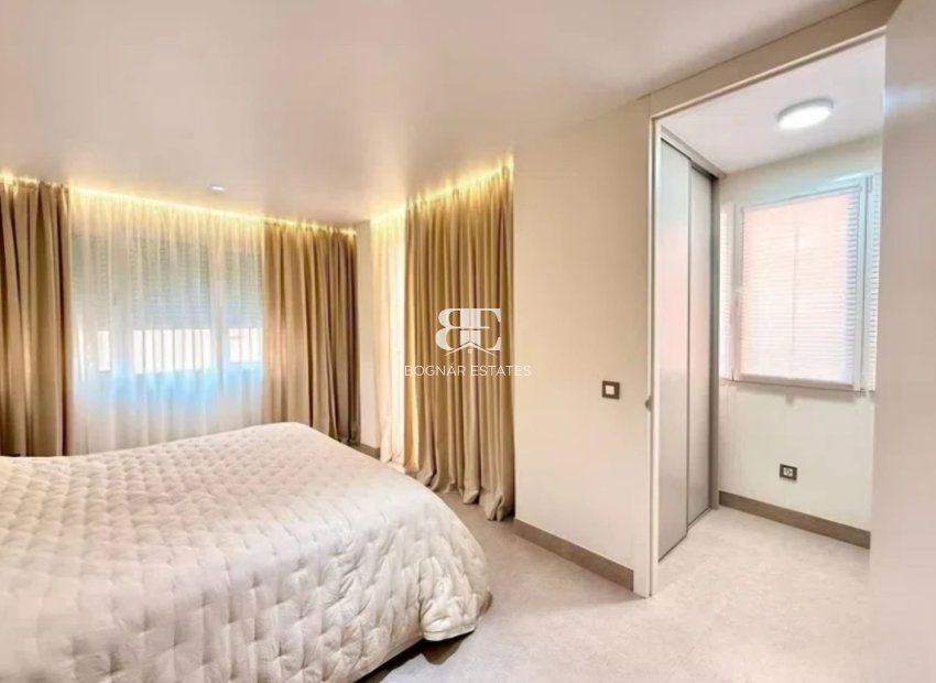 Herverkoop - apartment -
Torrevieja - Playa del Cura