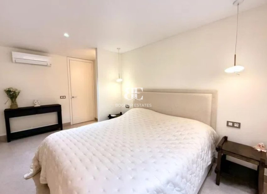 Herverkoop - apartment -
Torrevieja - Playa del Cura