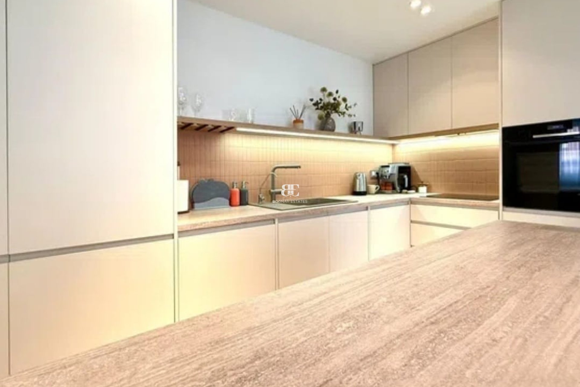 Herverkoop - apartment -
Torrevieja - Playa del Cura
