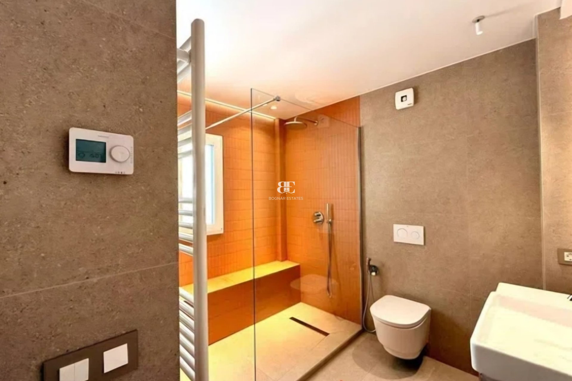 Herverkoop - apartment -
Torrevieja - Playa del Cura