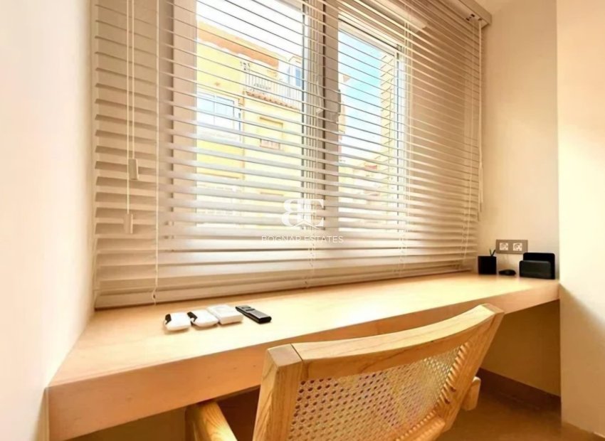 Herverkoop - apartment -
Torrevieja - Playa del Cura