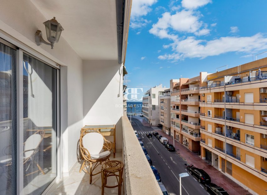 Herverkoop - apartment -
Torrevieja - Playa del Cura