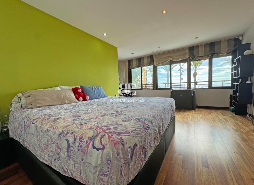 Herverkoop - apartment -
Torrevieja - Playa del Cura