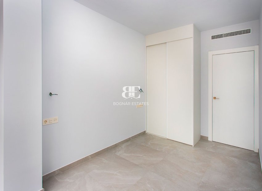Herverkoop - apartment -
Torrevieja - Playa del Cura