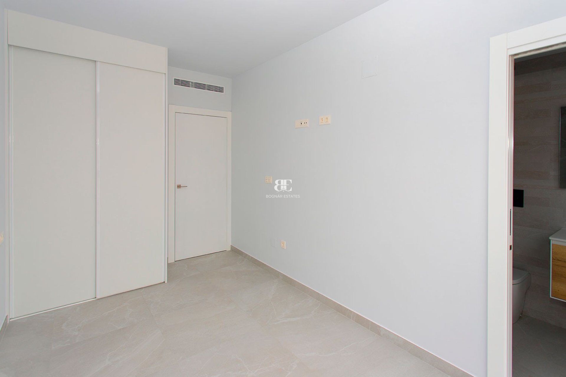 Herverkoop - apartment -
Torrevieja - Playa del Cura