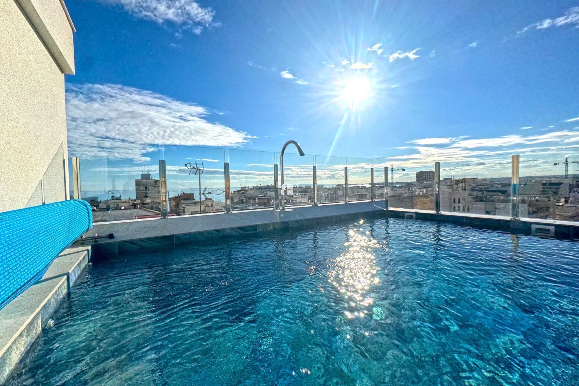Herverkoop - apartment -
Torrevieja - Playa del Cura