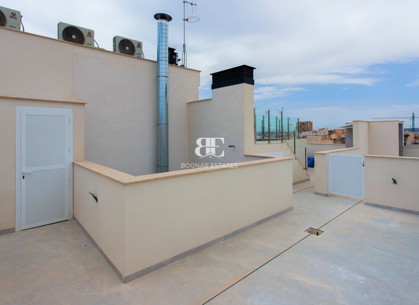 Herverkoop - apartment -
Torrevieja - Playa del Cura