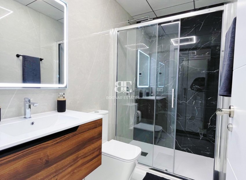 Herverkoop - apartment -
Torrevieja - Playa del Cura
