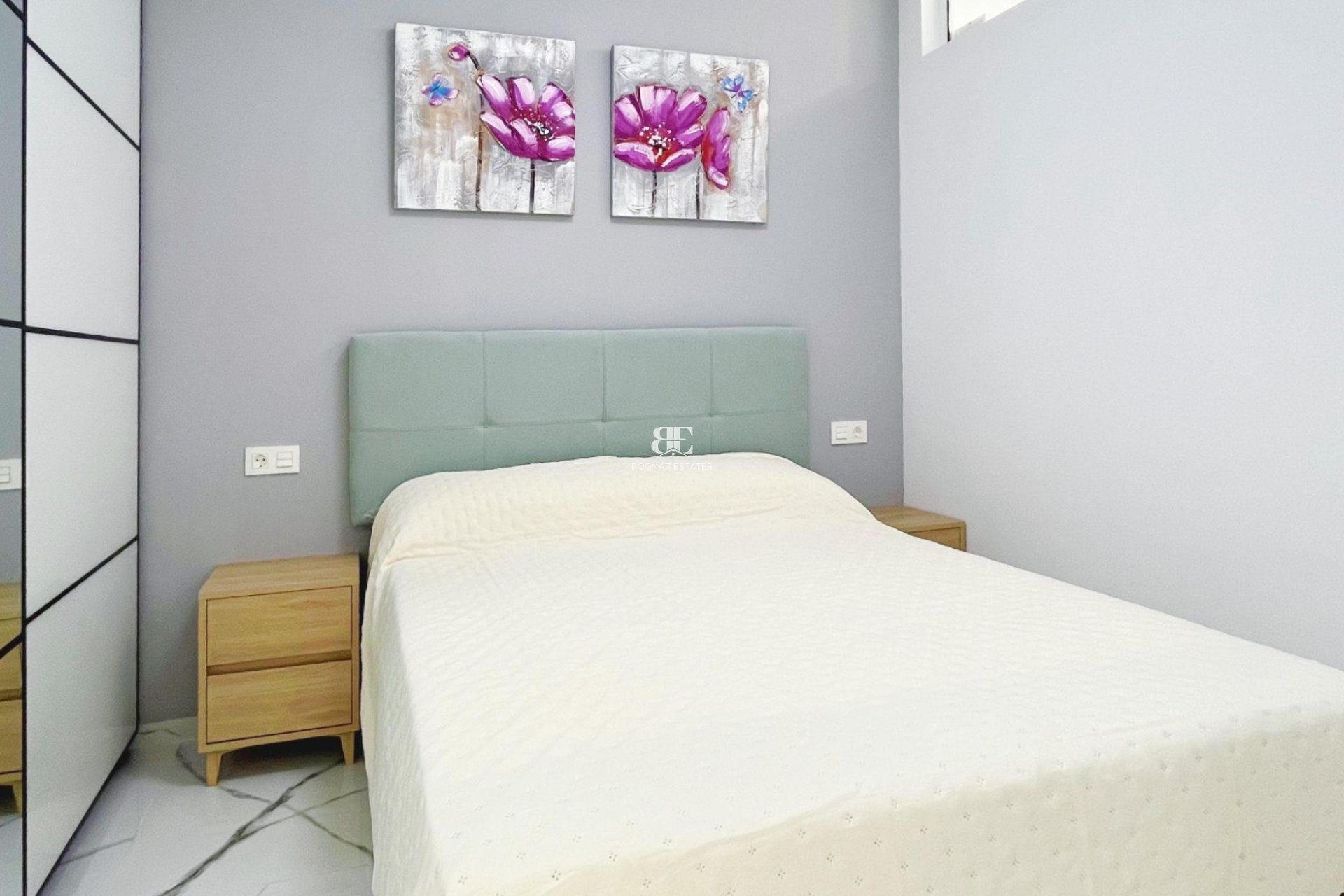 Herverkoop - apartment -
Torrevieja - Playa del Cura