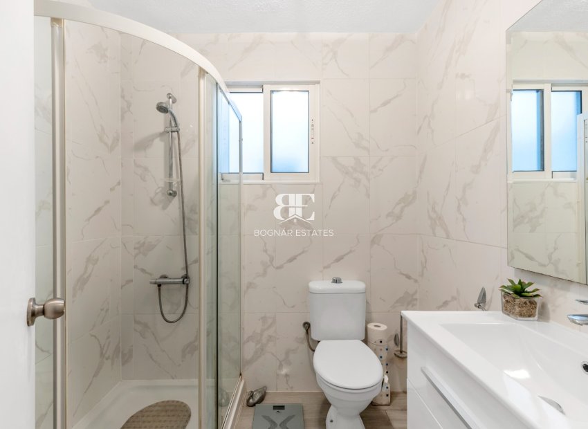 Herverkoop - apartment -
Torrevieja - Playa del Cura