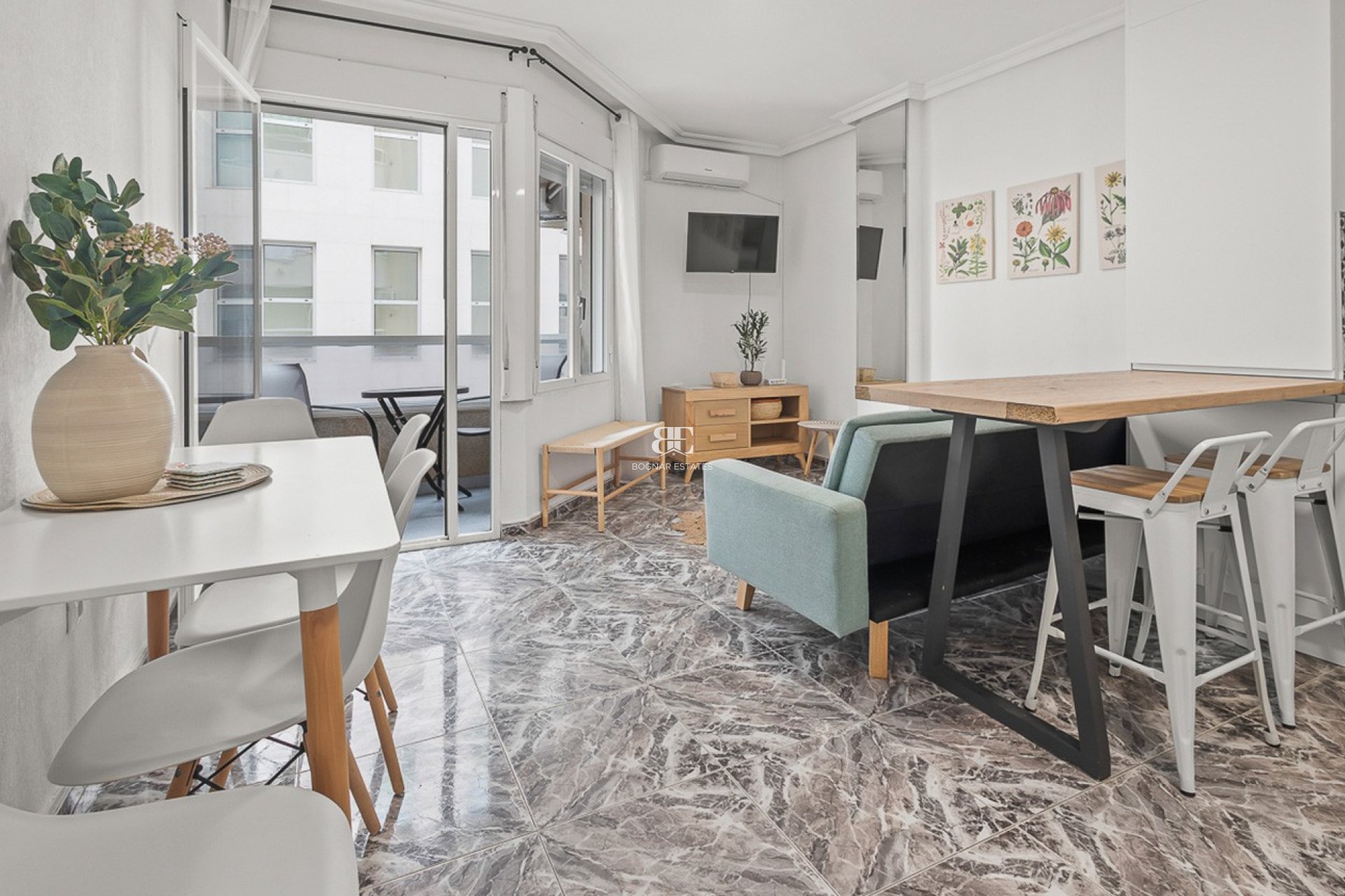 Herverkoop - apartment -
Torrevieja - Playa del Cura