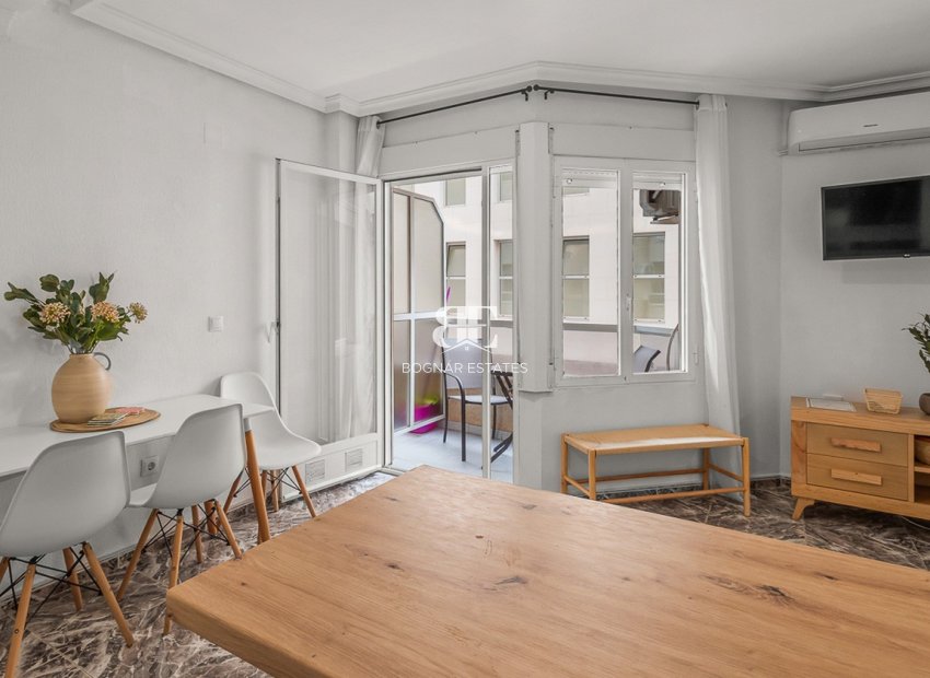 Herverkoop - apartment -
Torrevieja - Playa del Cura