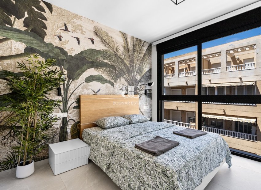 Herverkoop - apartment -
Torrevieja - Playa del Cura