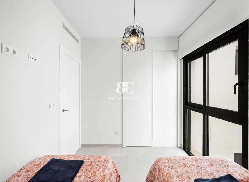 Herverkoop - apartment -
Torrevieja - Playa del Cura