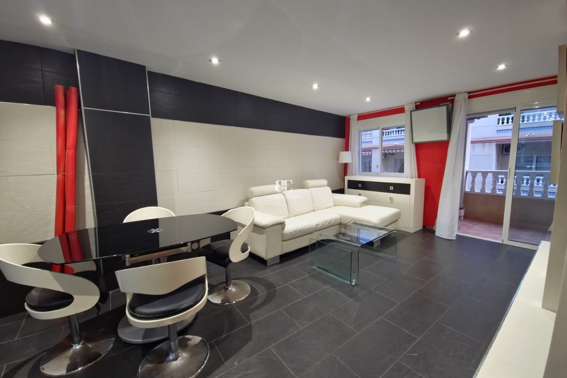 Herverkoop - apartment -
Torrevieja - Playa del Cura