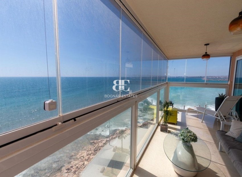 Herverkoop - apartment -
Torrevieja - Playa del Cura