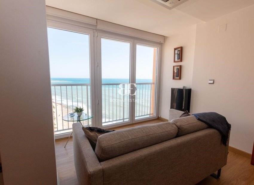 Herverkoop - apartment -
Torrevieja - Playa del Cura