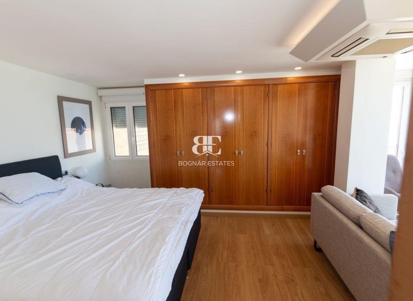 Herverkoop - apartment -
Torrevieja - Playa del Cura