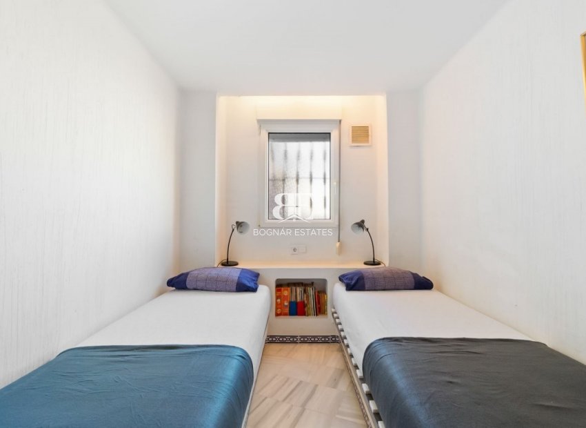 Herverkoop - apartment -
Torrevieja - Playa Los Locos