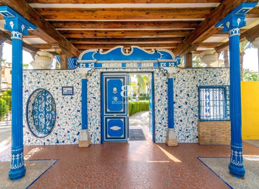 Herverkoop - apartment -
Torrevieja - Playa Los Locos