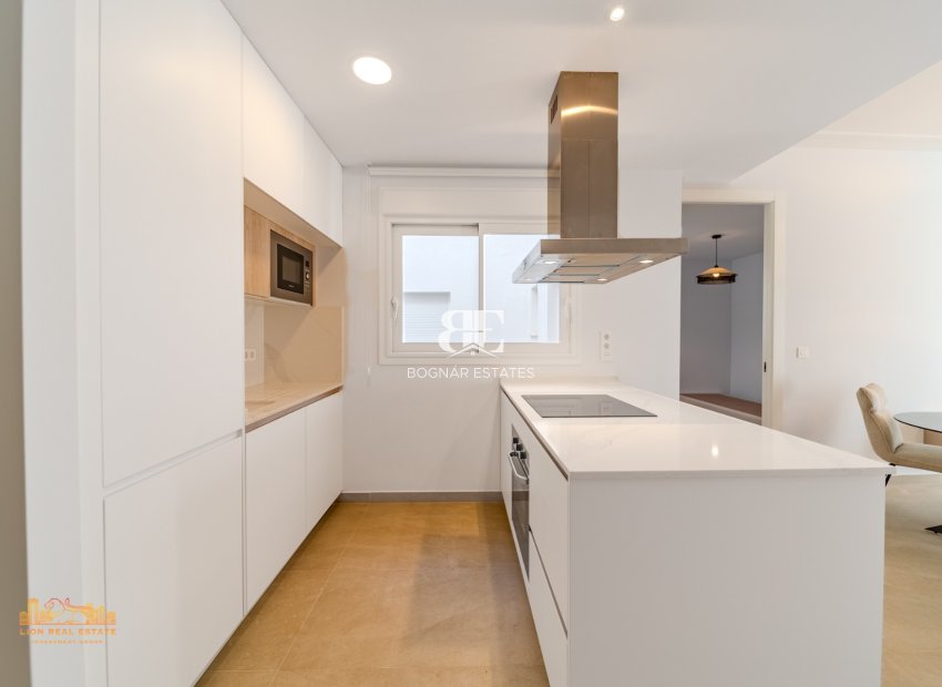 Herverkoop - apartment -
Torrevieja - Playa Los Locos