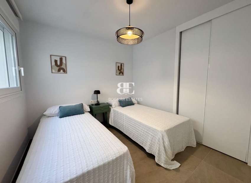 Herverkoop - apartment -
Torrevieja - Playa Los Locos