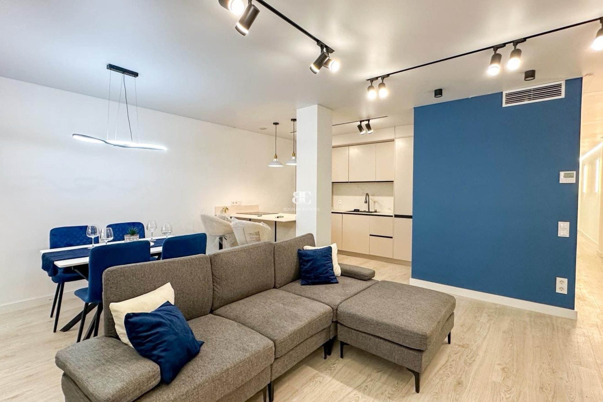 Herverkoop - apartment -
Torrevieja - Playa Los Naufragos