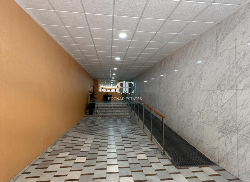 Herverkoop - apartment -
Torrevieja - Playa Los Naufragos