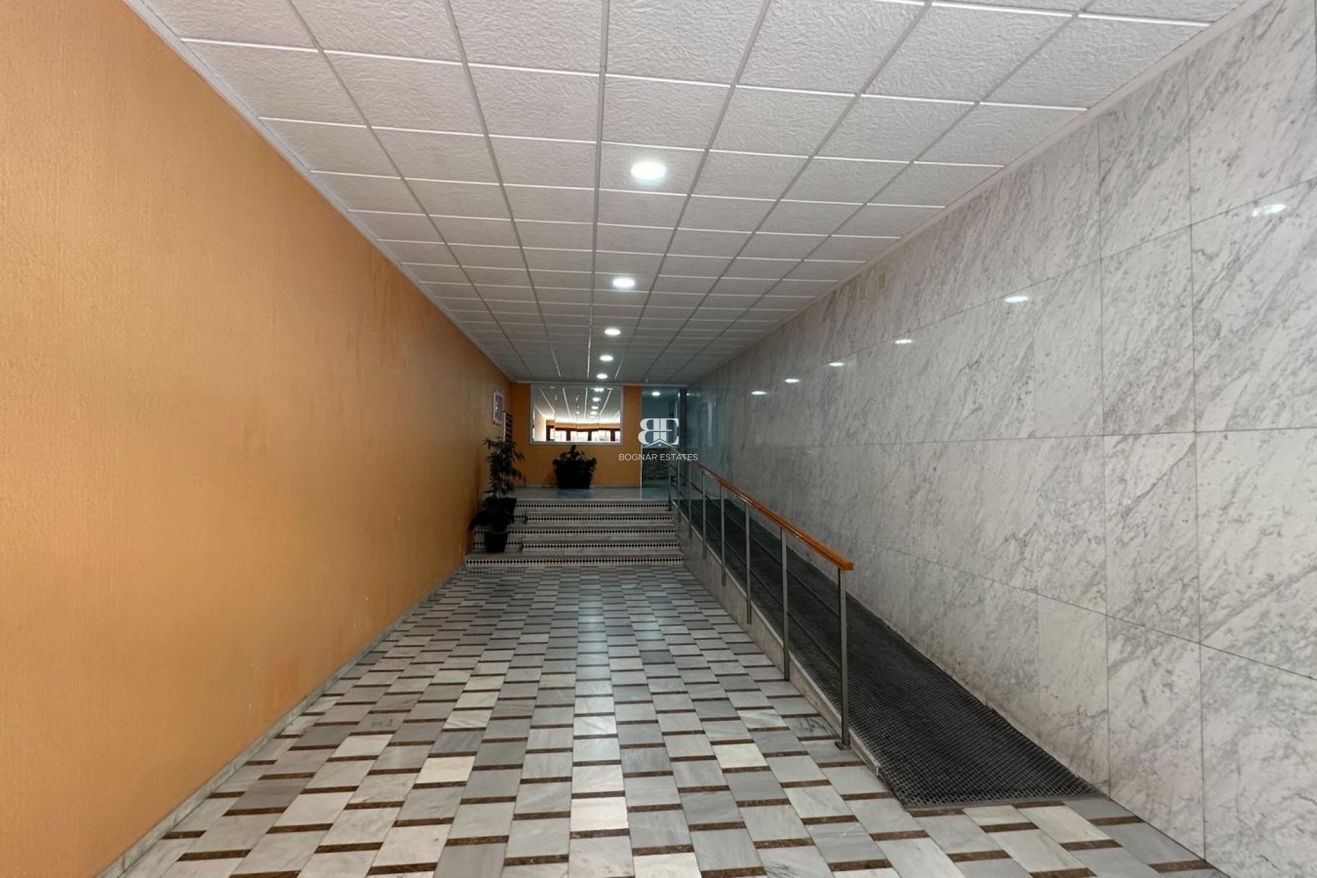 Herverkoop - apartment -
Torrevieja - Playa Los Naufragos