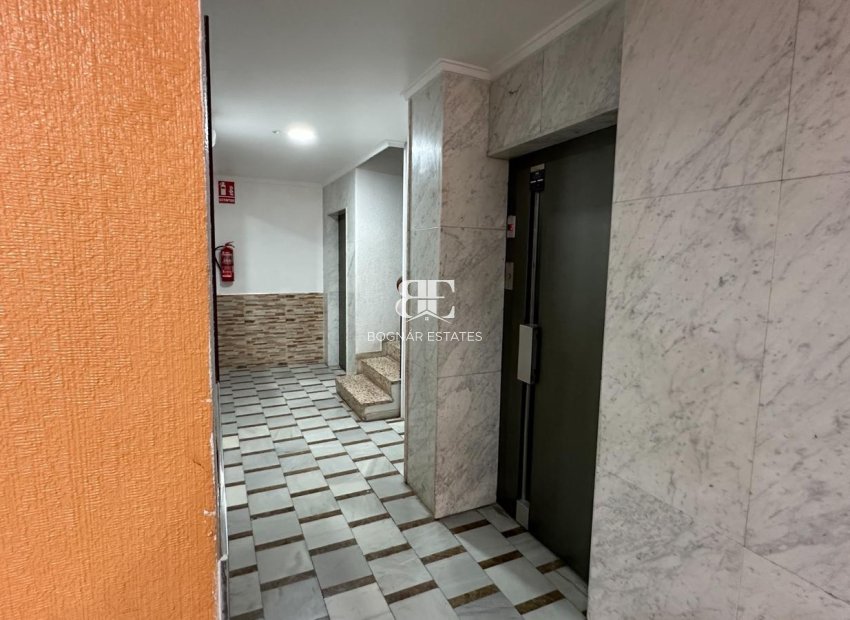 Herverkoop - apartment -
Torrevieja - Playa Los Naufragos