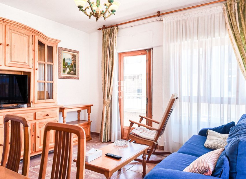 Herverkoop - apartment -
Torrevieja - Playa Los Naufragos