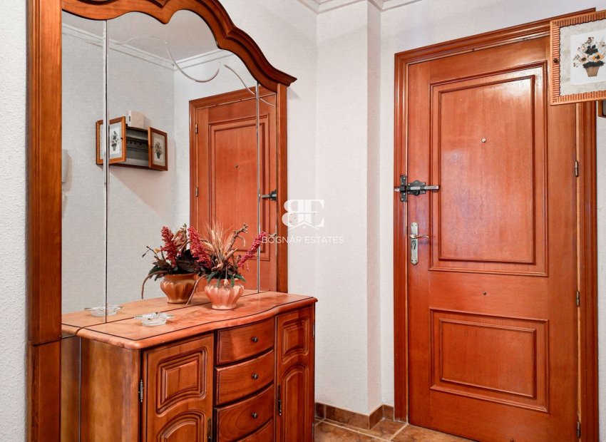 Herverkoop - apartment -
Torrevieja - Playa Los Naufragos