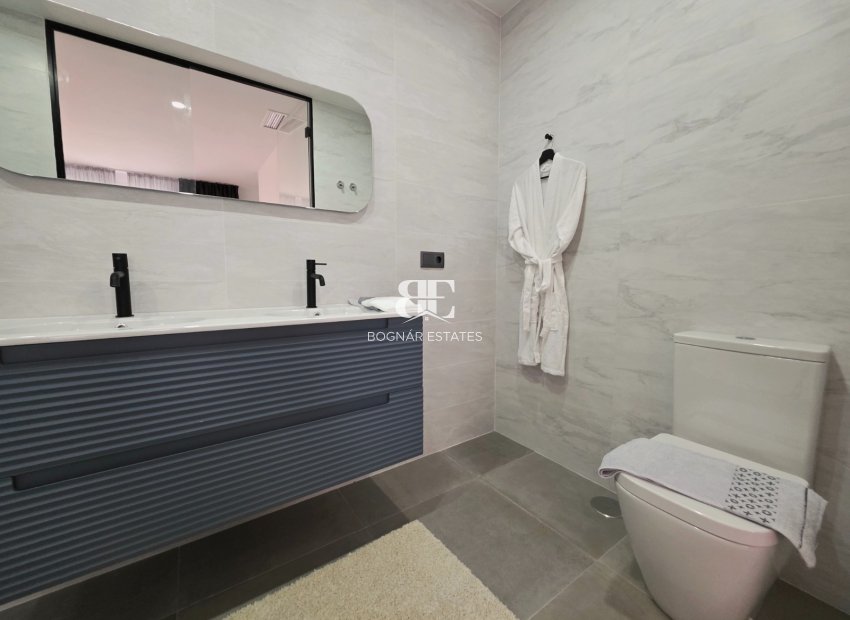 Herverkoop - apartment -
Torrevieja - Puerto