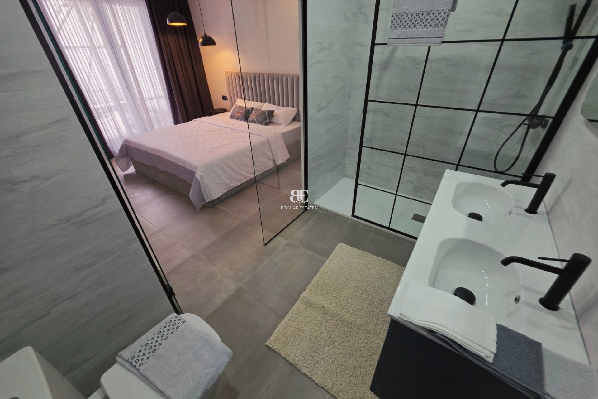 Herverkoop - apartment -
Torrevieja - Puerto