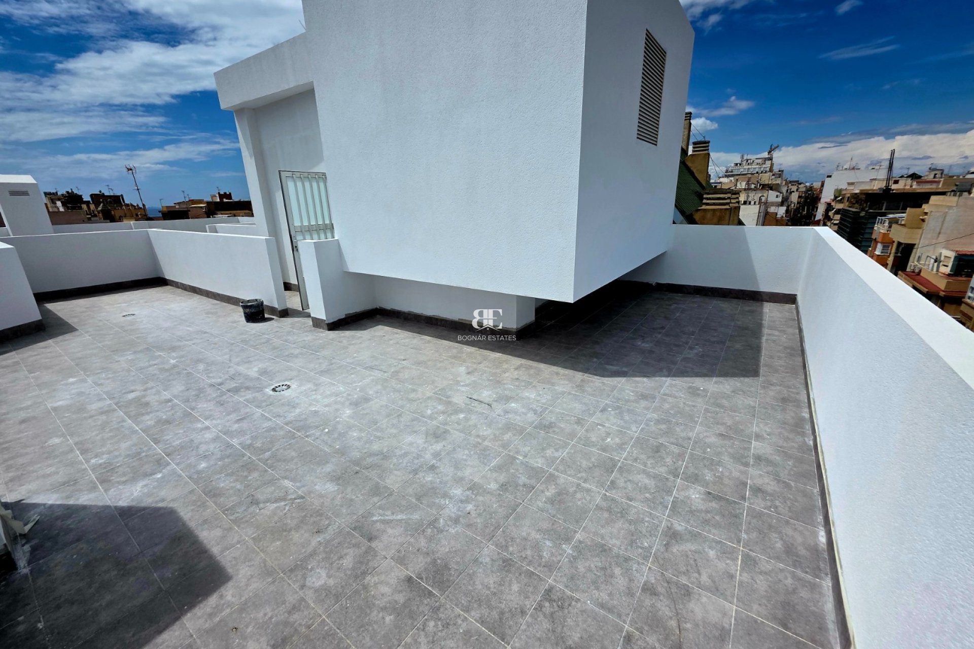 Herverkoop - apartment -
Torrevieja - Puerto